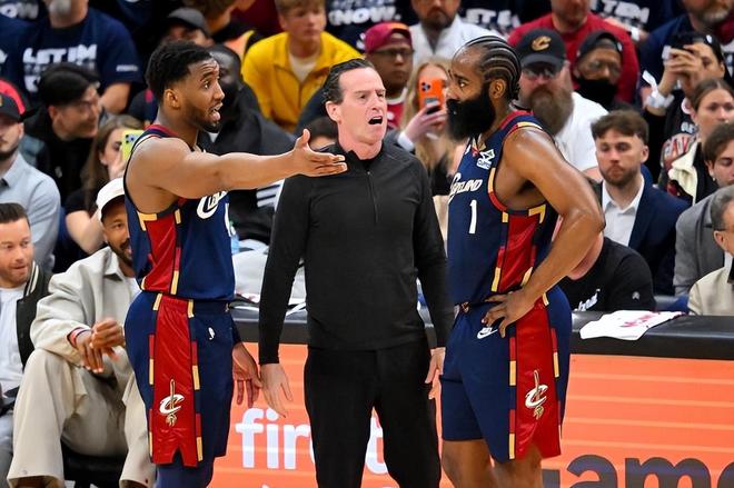 哈登战术蜕变助骑士季后赛突围