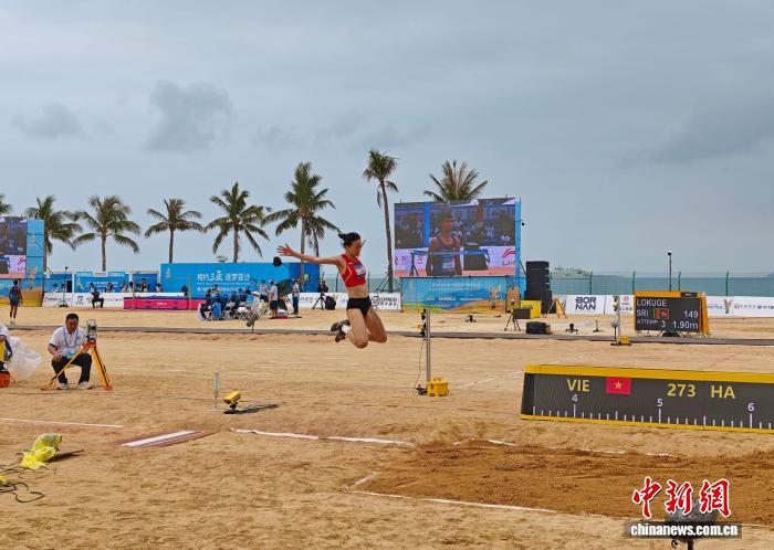 沙滩田径赛场：运动员如何应对沙地挑战